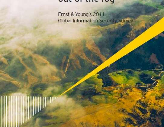 Media społecznościowe i Cloud Computing zagrożeniem dla bezpieczeństwa informacji w firmach internet, technologie - Na całym świecie firmy w pośpiechu wdrażają nowoczesne technologie. Wykorzystując coraz częściej tablety, smartfony i media społecznościowe, zapominają o dostosowywaniu swoich systemów bezpieczeństwa do błyskawicznie rozwijającej się technologii. W ten sposób wystawiają się na ryzyko ataków hakerskich i wycieku ważnych informacji – wynika ze Światowego Badania Bezpieczeństwa Informacji przeprowadzonego już po raz 14-ty przez firmę doradczą Ernst & Young.