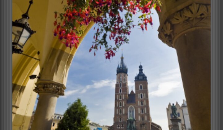 Welcome2Poland - mobilny przewodnik po Polsce nowe produkty, usługi, internet - W Samsung Apps dostępna jest już nowa darmowa aplikacja, która z pewnością przyda się każdemu, kto odwiedza Polskę. Ten mobilny przewodnik informuje o najciekawszych miejscach, najlepszych restauracjach i pozwala poczuć klimat zwiedzanych miast. Welcome2Poland to niezbędnik każdego turysty, działający także w trybie offline, dzięki czemu użytkownik nie ponosi kosztów transmisji danych.