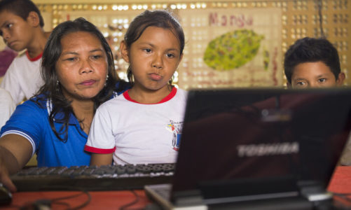 Amazon Connection zdobywa nagrodę 2013 Global Mobile Award