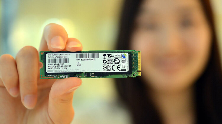 Samsung rozpoczyna masową produkcję pierwszych w branży nośników SSD na interfejsie PCI-Express do ultracienkich notebooków