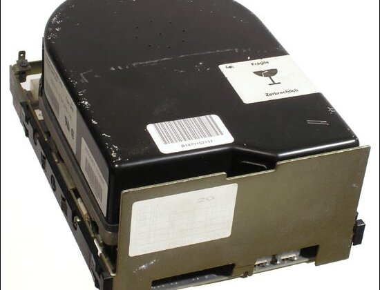 750-420-21 Pierwsze w Polsce muzeum historii komputerów i informatyki uzupełnione o kolekcję historycznych nośników danych