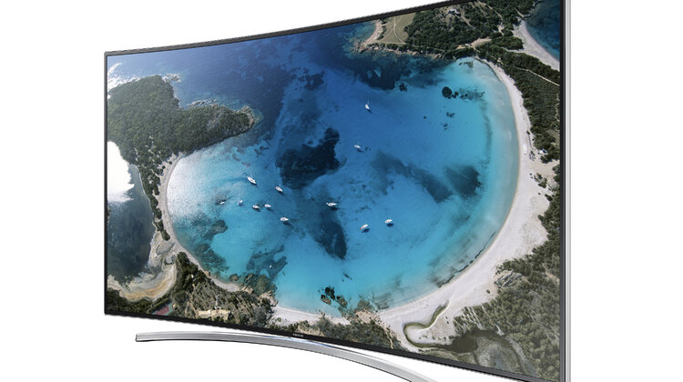 Samsung wprowadza telewizyjną rewolucję do Polski nowe produkty, usługi, technologie - Pierwszy etap prawdziwej rewolucji w dotychczasowym obcowaniu z obrazem telewizyjnym właśnie dotarł do Polski – do sprzedaży wchodzi pierwszy zakrzywiony telewizor Samsung Smart TV H8000.