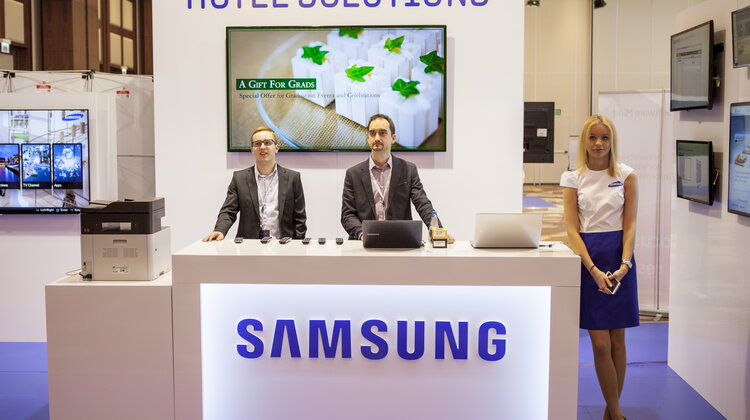 Samsung zaprezentował, jak wdrażać innowacje technologiczne w biznesie nowe produkty, usługi, wydarzenia - W dniach 21-22 maja w hotelu Double Tree by Hilton w Warszawie odbyły się targi Samsung Business Innovation Days. Firma Samsung Electronics Polska wraz z partnerami zaprezentowała swoje najnowsze technologie i rozwiązania, dzięki którym przedsiębiorstwa mogą