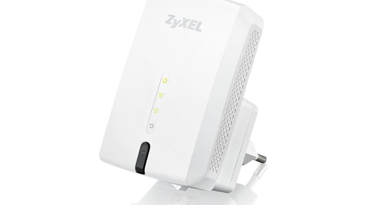 WRE6505 – nowy wzmacniacz ZyXELa zapewniający Wi-Fi w każdym zakątku domu nowe produkty, usługi, internet - Z dniem wprowadzenia na rynek wzmacniacza sygnału bezprzewodowego ZyXEL WRE6505 AC750 możemy pożegnać czasy słabego zasięgu i zawodnych połączeń WiFi. AC750 umożliwia szybkie i efektywne zwiększenie zasięgu sieci pracujących w standardach 802.11 aa/b/g/n/ac oraz sprowadza całą instalację do zaledwie jednego kliknięcia przyciskiem WPS (Wi-Fi Protected Setup). Urządzenie posiada również wbudowane porty Ethernet, które umożliwiają wielu urządzeniom kablowym natychmiastowy dostęp do sieci.