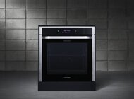 Piekarnik Samsung Chef Collection – doskonała chrupkość i soczystość potraw nowe produkty, usługi, technologie - Firma Samsung, producent innowacyjnych urządzeń AGD prezentuje piekarnik, opracowany w oparciu o doświadczenie najlepszych kucharzy świata. Urządzenie z kolekcji Chef Collection z technologią Gourmet Vapour Cook posiada wiele przełomowych rozwiązań ułatwiających pieczenie i zapewnia wyjątkowe efekty: optymalną chrupkość  i soczystość potraw.