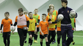 FCB Escola Varsovia prowadzi nabór do klasy sportowej BIZNES, Edukacja - We wrześniu 2015 roku, w Zespole Szkół Sportowych nr 50 w Warszawie rozpoczną się zajęcia w nowo utworzonej klasie sportowej FCB Escola Varsovia o profilu piłkarskim, na poziomie gimnazjum oraz liceum, składającej się z chłopców i dziewczynek.