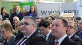 Ta technologia może być pomorską specjalnością BIZNES, Edukacja - To oni za kilka lat będą budować domy, domki i całe osiedla. Dzięki otwartej w styczniu AKADEMII STEICO, w której zdobędą praktyczne umiejętności profesjonalnego montażu, absolwenci Państwowych Szkół Budownictwa będą świetnie przygotowani do wyzwań nowoczesnego rynku budowlanego.