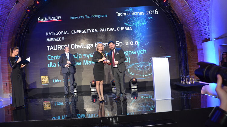 TAURON Obsługa Klienta z nagrodą w konkursie „Lider 2015” wydarzenia, technologie - Centralny system bilingowy AUMS EDO, wdrożony przez TAURON Obsługa Klienta, został nagrodzony 14 kwietnia w konkursie „Lider 2015” organizowanym przez Gazetę Bankową. System należy