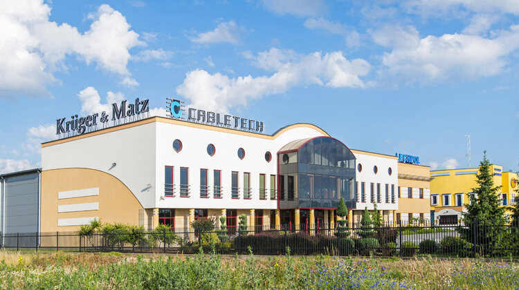 Zyxel dla Kruger&Matz – realizacja wydajnej i bezpiecznej sieci nowe produkty, usługi, internet - ZyXEL Communications dostarczył rozwiązanie do rozbudowy wydajnej i bezpiecznej sieci w siedzibie firmy Kruger&Matz. Niezawodność urządzeń ZyXELa, p