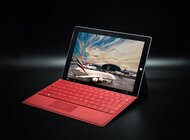 Linie Emirates wprowadzają wypożyczalnię tabletów dla pasażerów podróżujących do USA w klasie pierwszej i biznes nowe produkty, usługi, technologie -