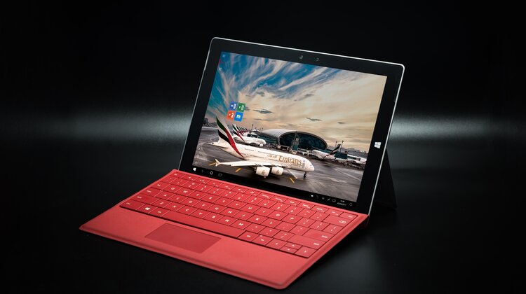 Linie Emirates wprowadzają wypożyczalnię tabletów dla pasażerów podróżujących do USA w klasie pierwszej i biznes nowe produkty, usługi, technologie - 