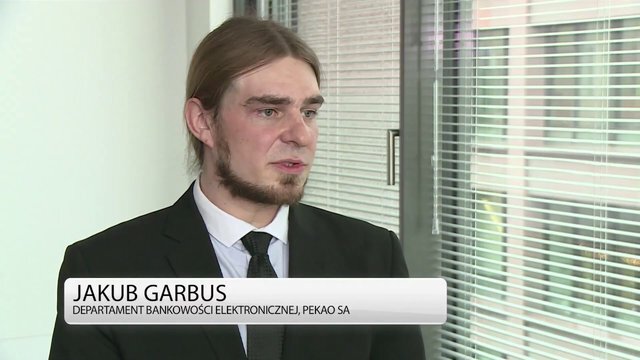 Bank Pekao SA udostępni klientom nowy serwis Pekao24 na telefony komórkowe nowe produkty, usługi, internet - Klienci Banku Pekao logujący się do systemu transakcyjnego Pekao24 za pomocą przeglądarki na telefonie komórkowym od 26 czerwca będą mogli skorzystać z zupełnie nowego serwisu m.pekao24.pl. Znajdą w nim większość funkcji znanych z serwisu internetowego Pekao24 oraz dodatkowo narzędzia do kategoryzacji wydatków, które do tej pory dostępne było jedynie w aplikacji Pekao24 na tablety. Uruchomienie nowej strony na telefony komórkowe jest kolejnym etapem unowocześniania bankowości mobilnej Pekao. Zwieńczeniem tego procesu będzie nowa aplikacja, którą klienci będą mogli zainstalować pod koniec wakacji.