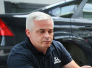 Polacy wolą zdalne oględziny szkód internet, technologie - Szybszy przebieg procesu likwidacji szkód oraz mniej formalności – tego oczekują klienci towarzystw ubezpieczeń. Dla 55 proc. badanych przez ARC Rynek i Opinia na zlecenie UNIQA Polska, te dwa czynniki sprawiłyby, że czuliby się bardziej komfortowo w procesie likwidacji szkód. Prawie 60 proc. wie co robić gdy zdarzy się szkoda, choć wciąż w tej grupie prawie 1/3 deklaruje, że sprawia im to trudność. Co jednak ciekawe,