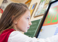 Monitory interaktywne Samsung – najnowsza technologia w służbie edukacji nowe produkty, usługi, technologie - Interaktywne monitory z powodzeniem zastępują tradycyjne tablice, wzbogacając lekcje o nowe możliwości prezentacji i angażowania uczni