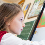 Monitory interaktywne Samsung – najnowsza technologia w służbie edukacji