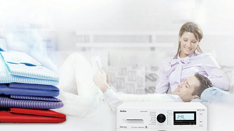 #Zaprasowani! Nowa akcja Amica nowe produkty, usługi, technologie - Weekend spędzony przy desce do prasowania? Nigdy więcej! W najnowszej kampanii Amica przedstawia pralkę z linii Dream Wash z systemem prania parowego SteamTouch, który ułatwia prasowanie. Zintegrowane działania reklamowe obejmują m.in. szerokie działania online i w social media. Twarzą akcji jest Ada Daniel, finalistka programu Top Model.