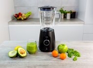 Najlepszy prezent dla dziadków… i wnuków technologie, towary konsumpcyjne - Kawałek jabłuszka? A może marchewka? Dziadkowie wiedzą, że ich wnuki powinny jeść dużo owoców i warzyw. Nowocześni seniorzy umieją też ich do tego zachęcić! Zamiast tradycyjnego jabłka pokrojonego w plasterki serwują maluchom pyszny i pełen witamin koktajl!