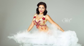 RZUCIŁA PRACĘ W KORPORACJI I MĘŻA, ABY ZOSTAĆ KRÓLOWĄ BURLESKI! Kariera, LIFESTYLE - jak Katarzyna Kraszewska – PIN UP CANDY, rzuciła pracę w korporacji, by stać się polską Ditą von Teese!