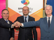 Wrocław bada rozwiązania Internetu Rzeczy we współpracy z firmami Tauron i Ericsson technologie, ekonomia/biznes/finanse - Rozwój usług na potrzeby inteligentnego miasta przy wykorzystaniu Internetu Rzeczy to cel projektu zainicjowanego przez miasto Wrocław, Tauron i firmę Ericsson. Będzie to pierwsze tego typu przedsięwzięcie w Polsce realizowane dla dużego miasta.