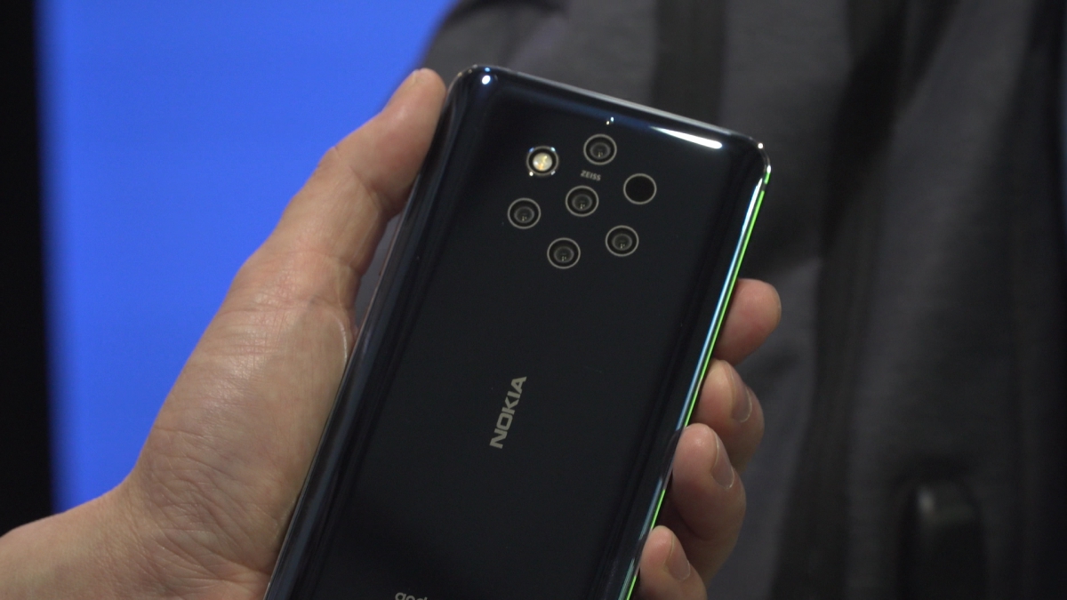 MWC19: Zaprezentowano smartfon z pięcioma obiektywami. Aparaty cyfrowe w telefonach są coraz bardziej zaawansowane