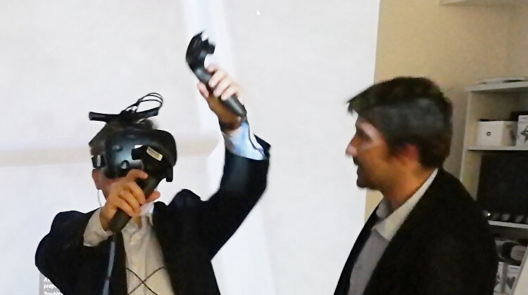 Enea Operator wykorzysta wirtualną rzeczywistość do szkolenia kadry technicznej technologie, energetyka - Enea Operator wspólnie z Politechniką Poznańską oraz Uniwersytetem Ekonomicznym w Poznaniu uruchomiła najnowszy projekt badawczo-rozwojowy, wykorzystujący technologię rzeczywistości wirtualnej (VR). W efekcie prac powstanie system, którego celem będzie zwiększanie kompetencji pracowników służb technicznych Enei Operator przy zastosowaniu gogli wirtualnych