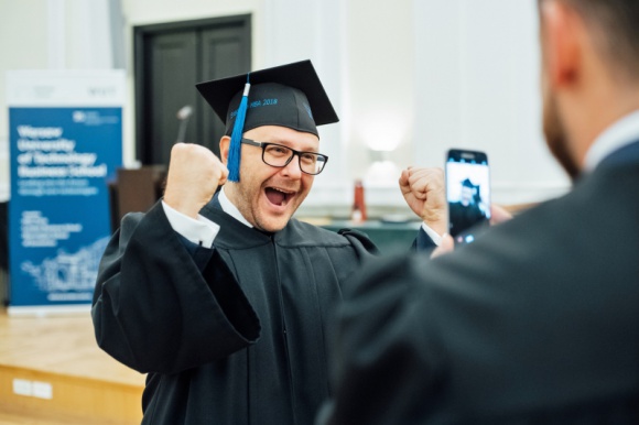 Managerowie planują edukację. Szkoła Biznesu Politechniki Warszawskiej rekrutuje