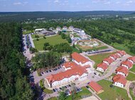 Sieć bezprzewodowa na 50 tys. m2 – łatwa w stworzeniu, wydajna w działaniu internet, technologie - Stworzenie rozległej sieci bezprzewodowej opartej na różnorodnych urządzeniach wymaga elastyczności rozwiązań. Tym wyzwaniom udało się sprostać w kompleksie Świętokrzyska Polana, gdzie sieć lokalną w całości oparto na sprzętach marki Zyxel.