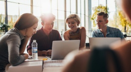 Student wybiera ścieżkę kariery