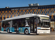 Łukasiewicz - Przemysłowy Instytut Motoryzacji i AUTOSAN opracują autobus elektryczny z zewnętrznym źródłem napędu nowe produkty, usługi, środowisko naturalne, ekologia - Narodowe Centrum Badań i Rozwoju i konsorcjum Łukasiewicz - PIMOT oraz Autosan sp. z o.o. podpisały umowę o dofinansowanie kwotą ponad 5 mln zł projektu p.n.: „Autobus z tylnym, zewnętrznym, elektrycznym układem napędowym”.