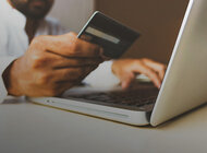 Cyfrowa rewolucja to konieczność internet, praca - Koncept: Czy biznes działający tylko poza siecią ma szanse utrzymać się bez cyfryzacji?