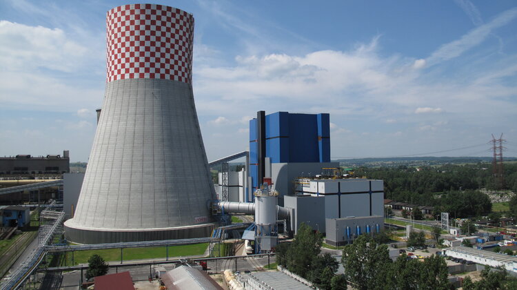 Rozszerzona rzeczywistość wkracza do elektrowni TAURONA praca, technologie - Okulary do wirtualnej rzeczywistości mają pomóc w prowadzeniu prac w elektrowniach TAURONA. Dzięki tej technologii pracownicy będą mieli natychmiastowy dostęp do takich informacji, jak instrukcje, schematy, obrazy, hologramy czy nagrania wideo oraz rzut na obsługiwany obiekt. Dzięki temu energetycy będą mogli szybciej i bezpieczniej przeprowadzać zlecone im prace.