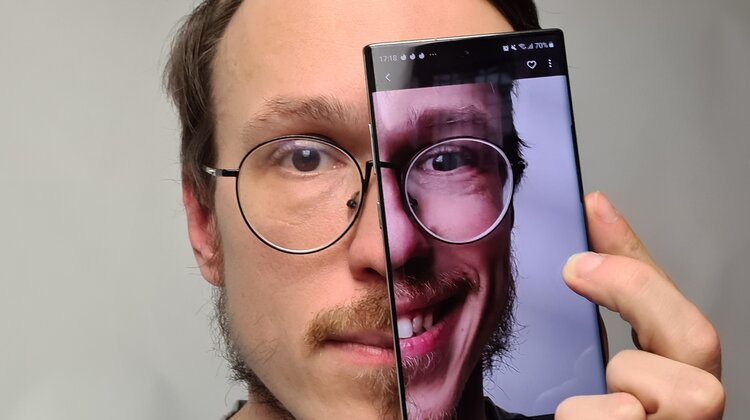 Galaxy S20 Ultra w rękach Krzysztofa Gonciarza, czyli opowieść o fotografii mobilnej i procesie twórczym technologie, towary konsumpcyjne - Jego konto na YouTube obserwuje blisko milion osób. Podróżnik, autor książek, jeden z najbardziej kreatywnych twórców wideo. Krzysztof Gonciarz, związany z marką Samsung od wielu lat, jako pierwszy podjął wyzwanie w ramach kampanii Zmień Spojrzenie.