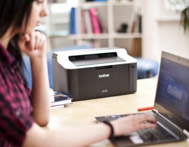 Back to school – co powinno znaleźć się w wyprawce ucznia w obliczu pandemii?