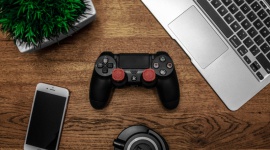 Zarządzanie w branży gier video - nowa specjalizacja na Uczelni Łazarskiego BIZNES, Edukacja - Uczelnia Łazarskiego, we współpracy z liderami branży gier video w Polsce, wraz z rokiem akademickim 2020/2021 uruchomiła nową specjalizację na kierunku Zarządzanie.